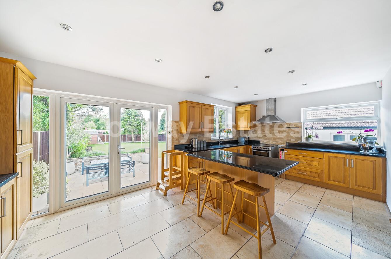Longfield Avenue, London